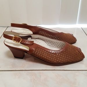 🚫 SOLD !!!  NWOB Italian sandals